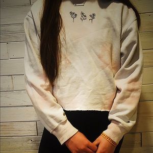 Hollister light pink & white crew